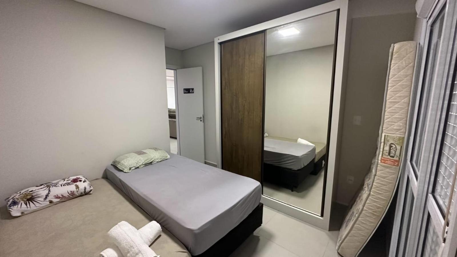 Amplo De Cobertura Proximo A Florianópolis